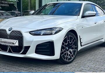 BMW i4 28.314 km 51.950 &euro; Mülheim 45472