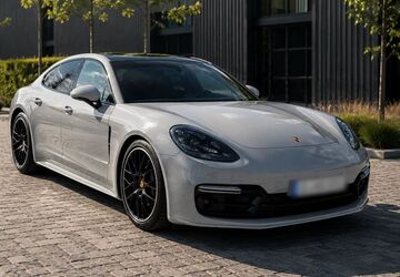 Porsche Panamera 38.000 km 109.000 &euro; Mülheim 45475