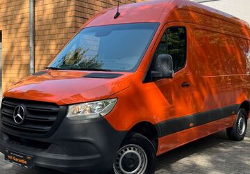 Mercedes-Benz Sprinter 84.560 km 31.990 &euro; Essen 45326