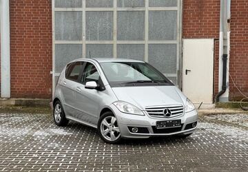 Mercedes-Benz A 160 160.120 km 5.599 &euro; Oberhausen 46049