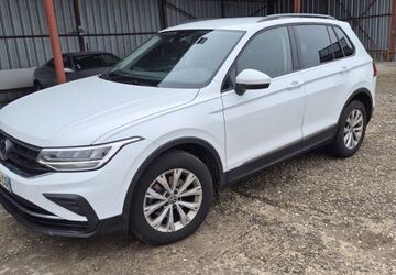 VW Tiguan 195.000 km 23.990 &euro; Hünxe 46569