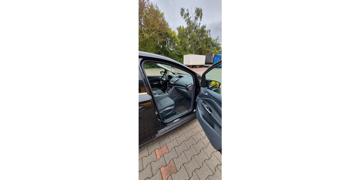 Ford Grand C-Max 143.797 km 5.500 &euro; Bochum 44787