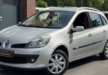 Renault Clio 157.003 km 2.600 &euro; Essen 45145
