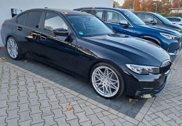 BMW 320 61.200 km 26.900 &euro; Dinslaken 46539