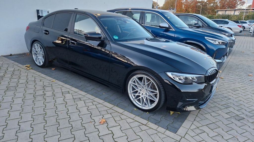 BMW 320 61.200 km 26.900 &euro; Dinslaken 46539