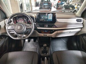 Suzuki Swift CLUB ALLGRIP NAVI ADAP. TEMP. 8.997 km 15.780 &euro; HAAN 42781