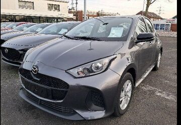 Mazda 2 2.846 km 24.690 &euro; Dinslaken 46539