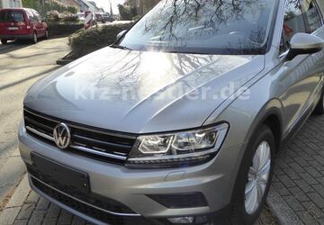 VW Tiguan 76.900 km 16.900 &euro; Essen 45134