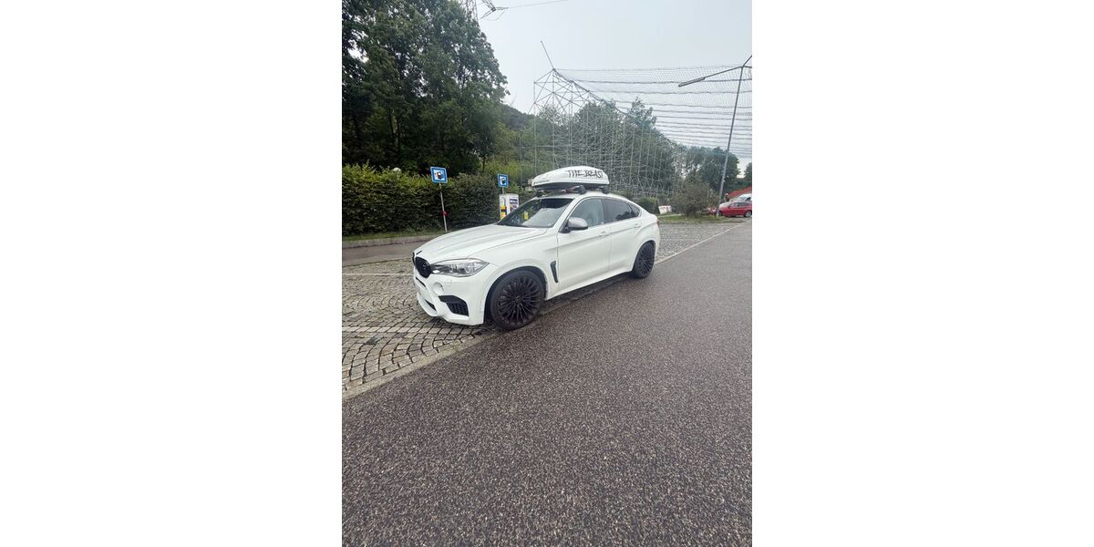 BMW X6 80.600 km 32.000 &euro; Duisburg 47139