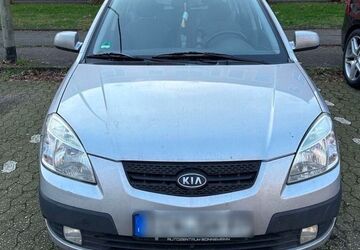 Kia Rio 92.695 km 3.150 &euro; Voerde 46562