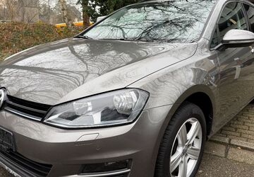 VW Golf 235.532 km 5.700 &euro; Essen 45276