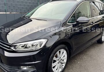 VW Touran 227.700 km 14.950 &euro; Essen 45141
