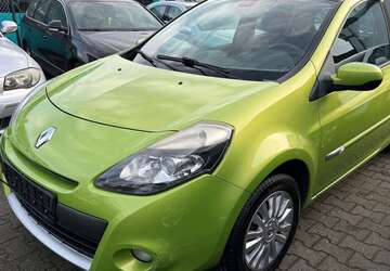 Renault Clio 114.000 km 2.999 &euro; Bochum 44805