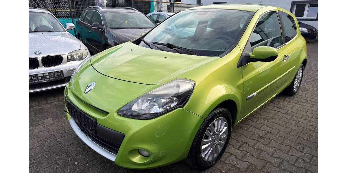 Renault Clio 114.000 km 2.999 &euro; Bochum 44805