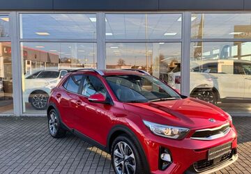Kia Stonic 85.000 km 15.490 &euro; Dinslaken 46539