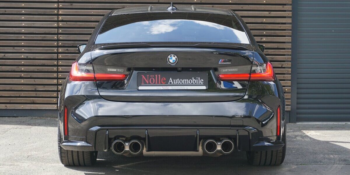 BMW M3 x-Drive Competit Akrapo M-Schale KW Garantie 33.263 km 79.900 &euro; Wuppertal 42327