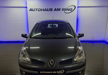 Renault Clio 184.123 km 2.499 &euro; Ratingen bei Düsseldorf 40878