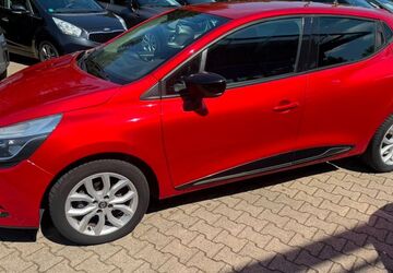 Renault Clio 118.000 km 7.999 &euro; Essen 45147