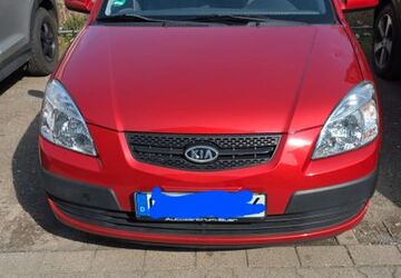 Kia Rio 98.000 km 3.200 &euro; Gelsenkirchen 45888