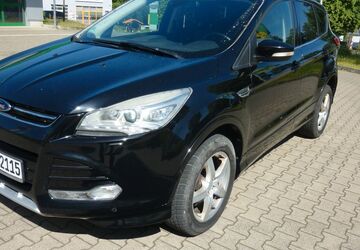 Ford Kuga 214.000 km 7.900 &euro; Essen 45144