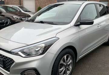 Hyundai i20 56.000 km 13.600 &euro; Moers 47443