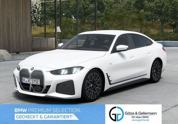 BMW i4 28.314 km 52.940 &euro; Mülheim 45472