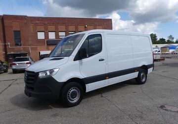 Mercedes-Benz Sprinter 211.500 km 16.950 &euro; Essen 45309