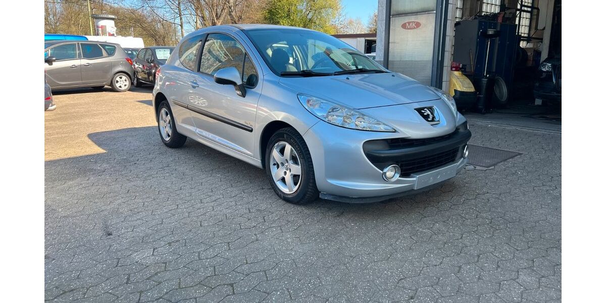 Peugeot 207 155.000 km 2.980 &euro; Essen 45141