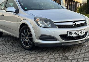 Opel Astra 192.000 km 2.390 &euro; Voerde 46562