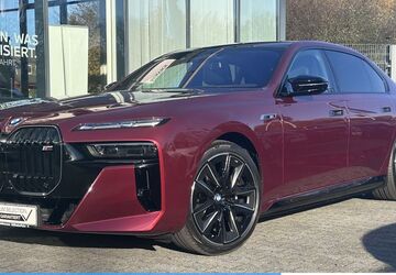 BMW i7 1.247 km 131.950 &euro; Mülheim 45472