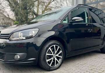 VW Touran 127.400 km 10.980 &euro; Bochum 44894