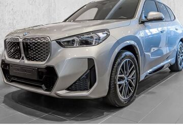 BMW iX1 1.001 km 52.099 &euro; Velbert 42549