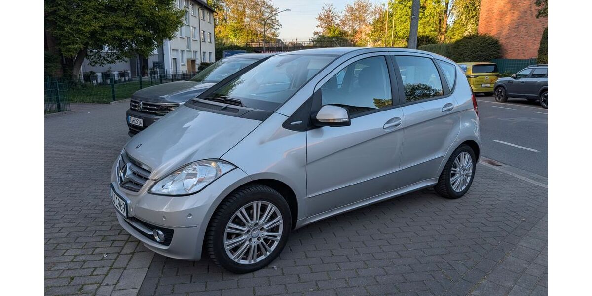 Mercedes-Benz A 160 132.700 km 4.800 &euro; Essen 45143