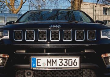 Jeep Compass 65.000 km 15.900 &euro; Essen 45307
