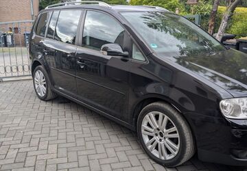 VW Touran 322.740 km 1.750 &euro; Herten 45699