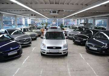 Ford Fusion 305.000 km 1.990 &euro; Essen 45356