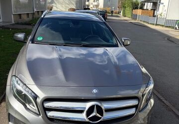 Mercedes-Benz GLA 220 152.200 km 15.300 &euro; Essen 45357