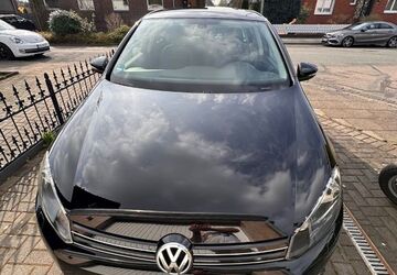 VW Golf 101.680 km 6.300 &euro; Dinslaken 46535