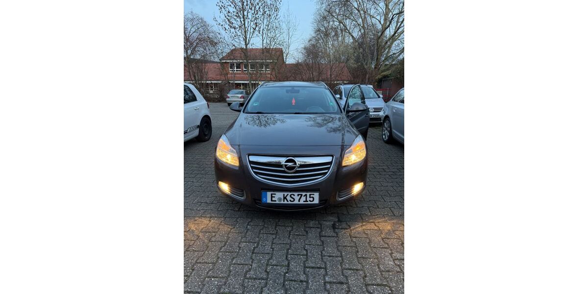 Opel Insignia 225.000 km 4.000 &euro; Essen 45326