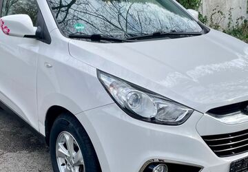 Hyundai ix35 119.000 km 6.500 &euro; Marl 45772