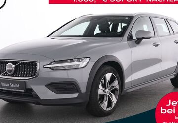 Volvo V60 Cross Country 42.066 km 35.850 &euro; Essen-Kray 45309