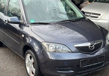 Mazda 2 121.000 km 2.499 &euro; Essen 45326