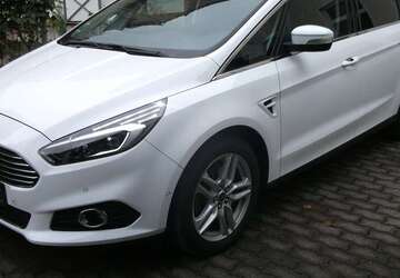 Ford S-Max 171.400 km 9.850 &euro; Recklinghausen 45657