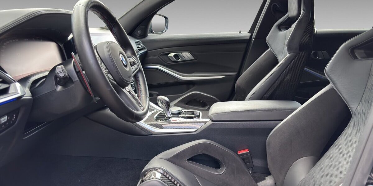 BMW M3 x-Drive Competit Akrapo M-Schale KW Garantie 33.263 km 79.900 &euro; Wuppertal 42327
