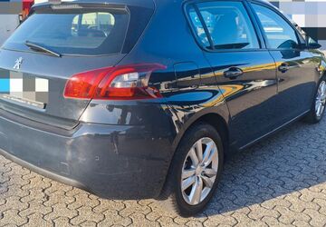 Peugeot 308 98.000 km 4.950 &euro; Essen 45277