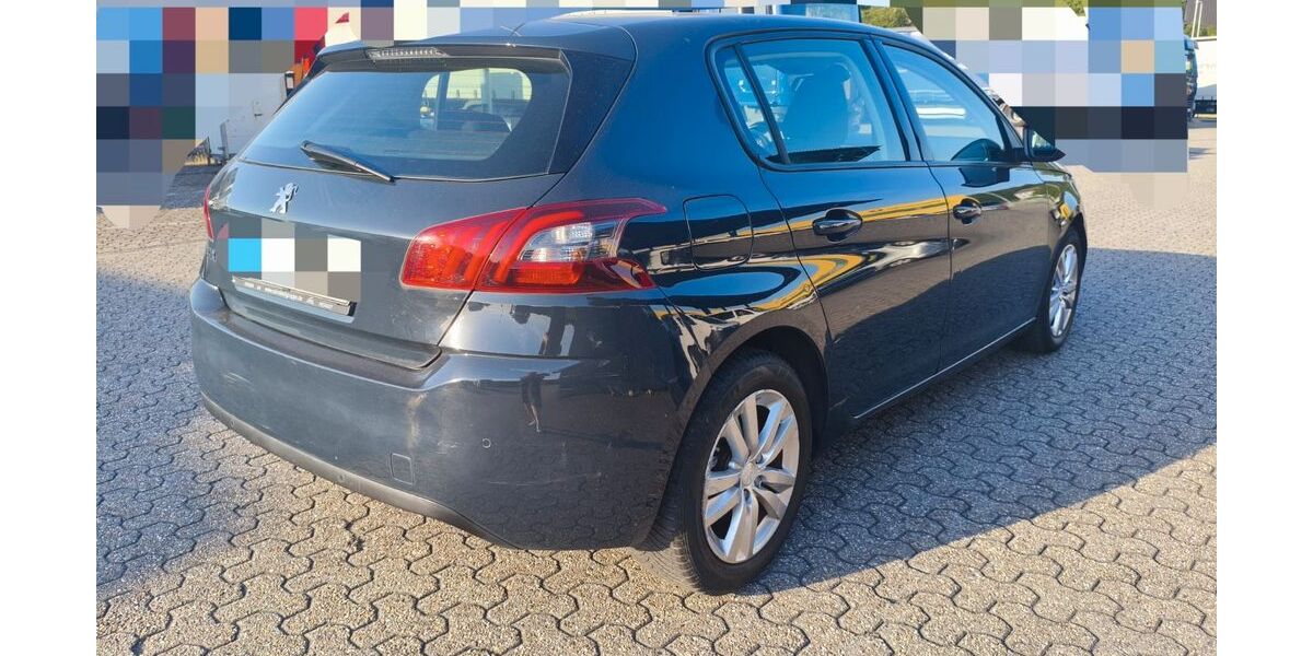 Peugeot 308 98.000 km 4.950 &euro; Essen 45277