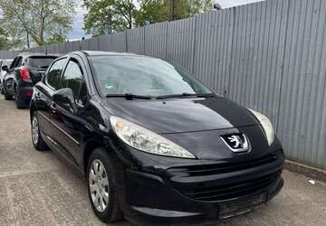 Peugeot 207 130.000 km 2.800 &euro; Essen 45143