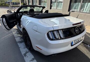 Ford Mustang 79.000 km 28.000 &euro; Essen 45128