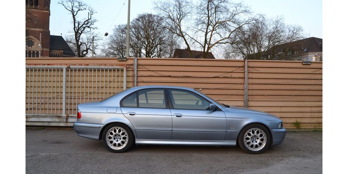 BMW 520 92.000 km 11.980 &euro; Duisburg 47166