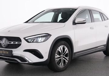 Mercedes-Benz GLA 180 26.835 km 35.435 &euro; Essen 45309